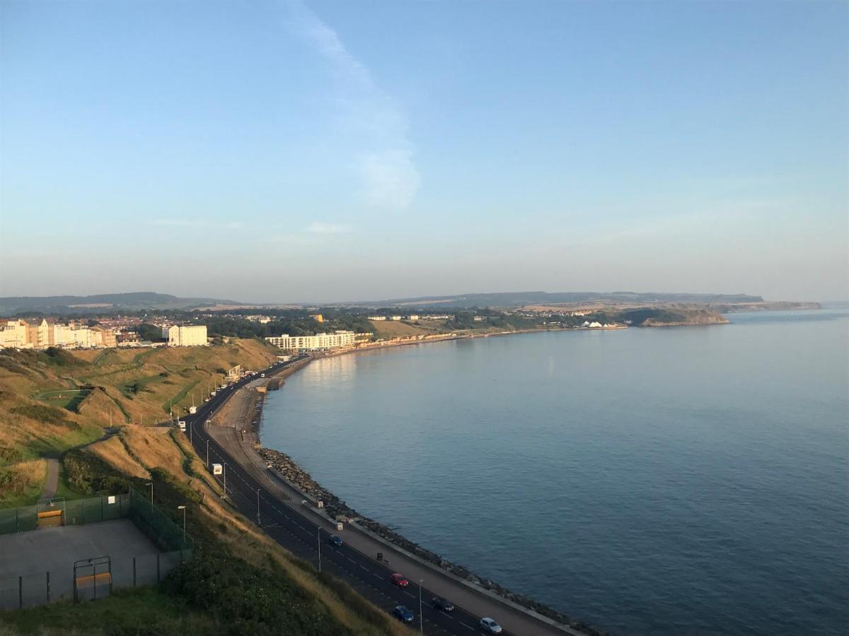 Denelea - Stunning Sea Views! Scarborough Exteriör bild