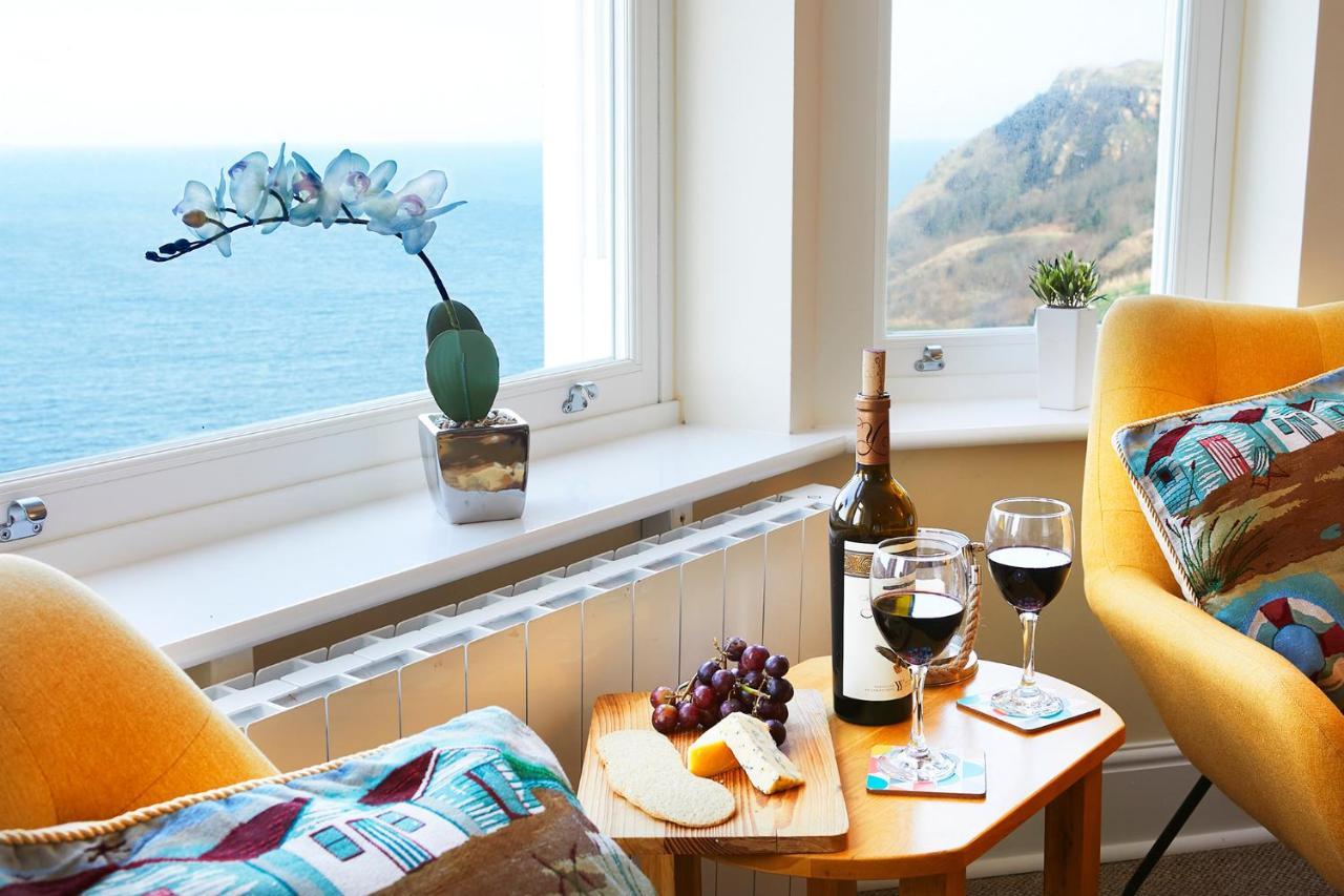 Denelea - Stunning Sea Views! Scarborough Exteriör bild