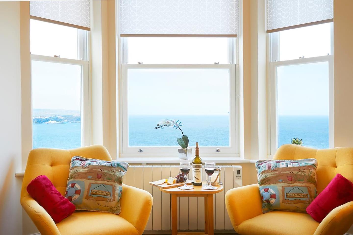 Denelea - Stunning Sea Views! Scarborough Exteriör bild