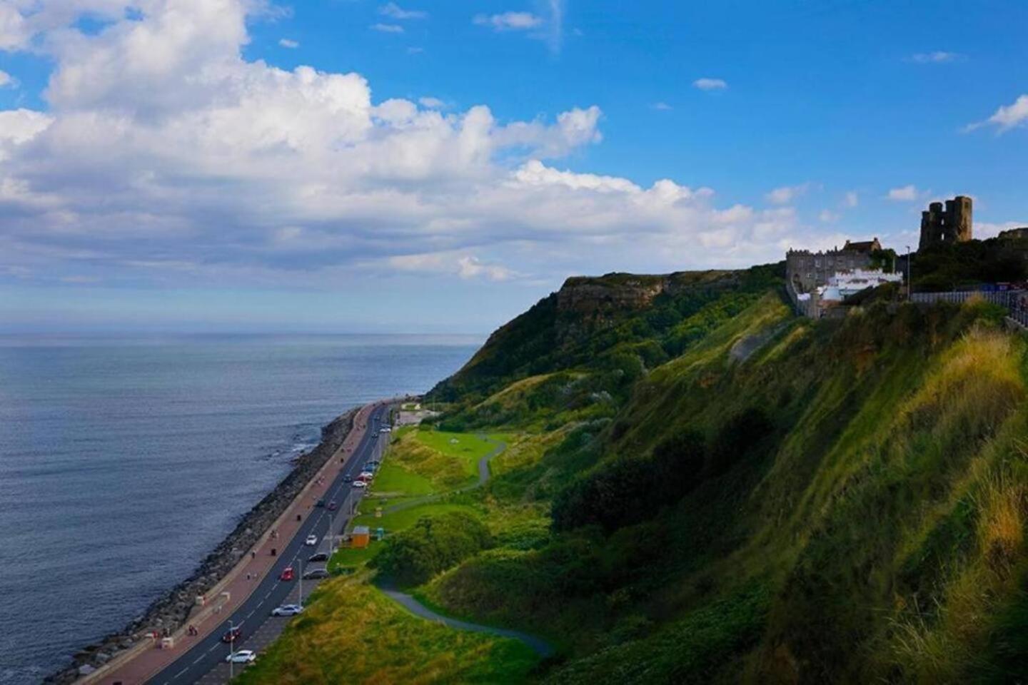 Denelea - Stunning Sea Views! Scarborough Exteriör bild