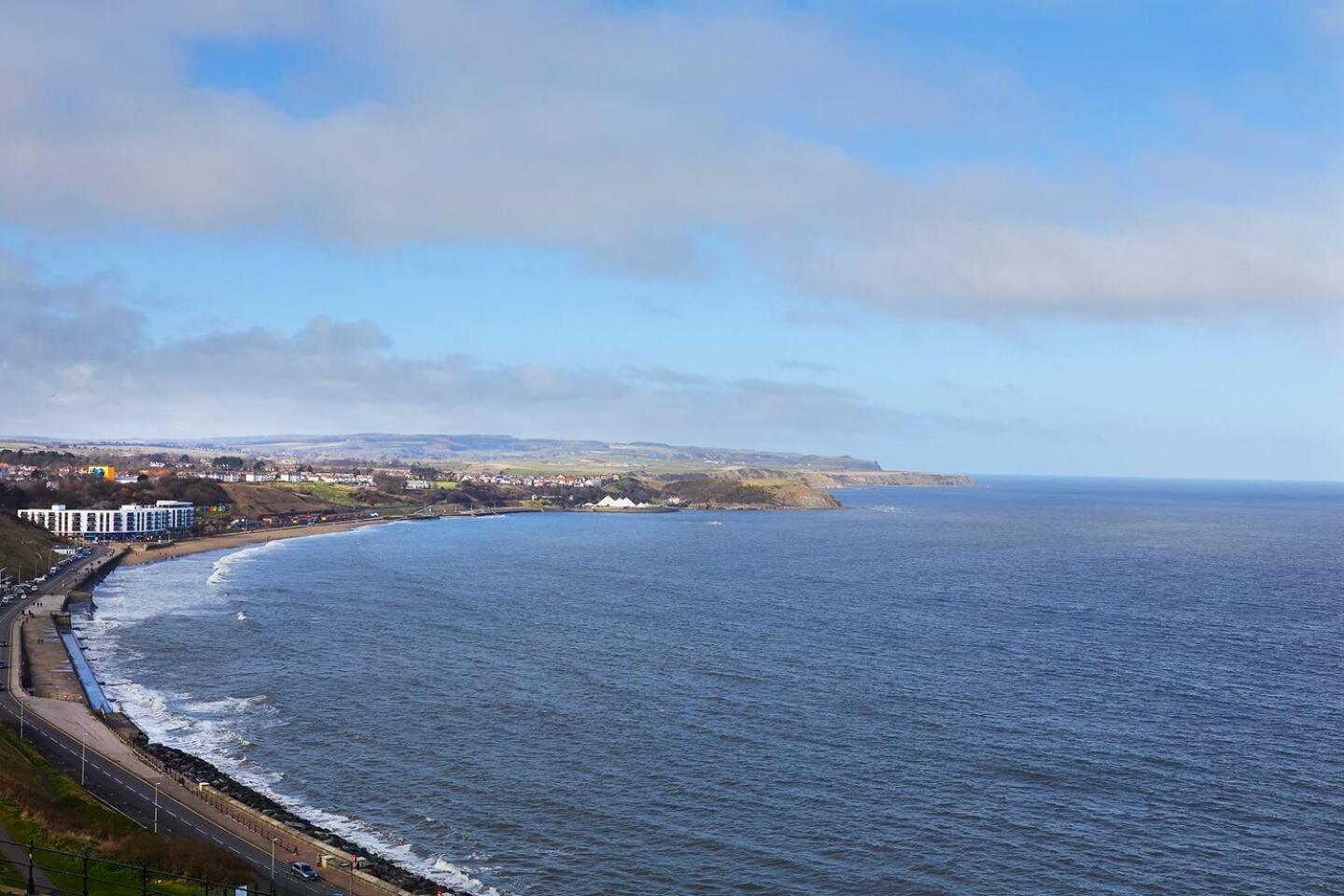 Denelea - Stunning Sea Views! Scarborough Exteriör bild